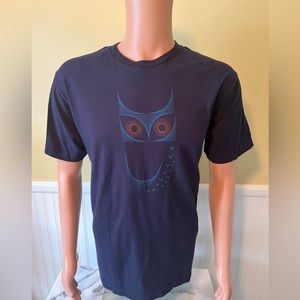 Very very cool Owl t shirt in midnight